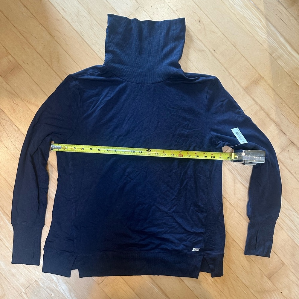 Women's Navy Sweater NWT - Picture 5 of 8